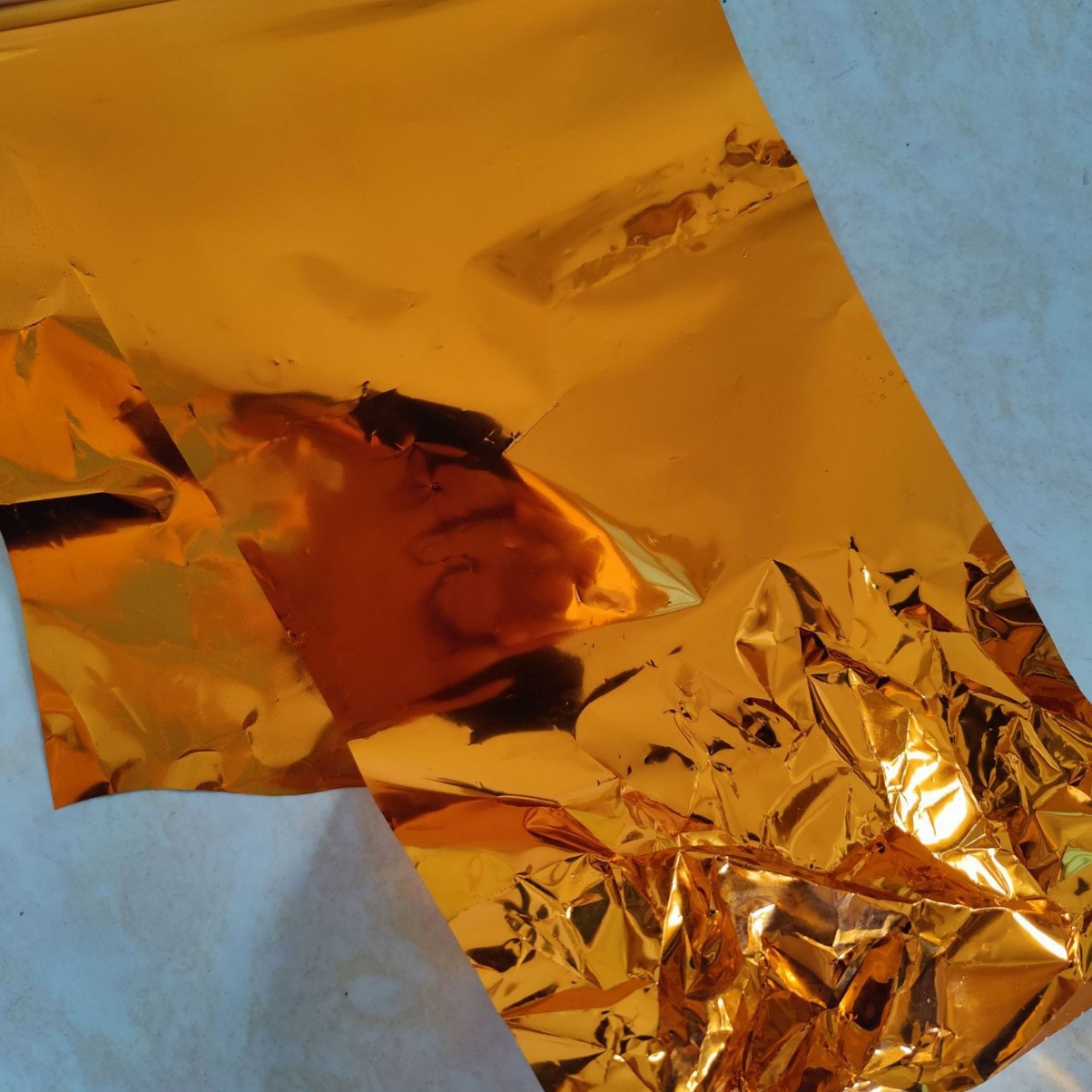 珠光七彩纸假鱼皮镀铝深梅红深草绿金光纸湖蓝金亮纸玫瑰金金纸