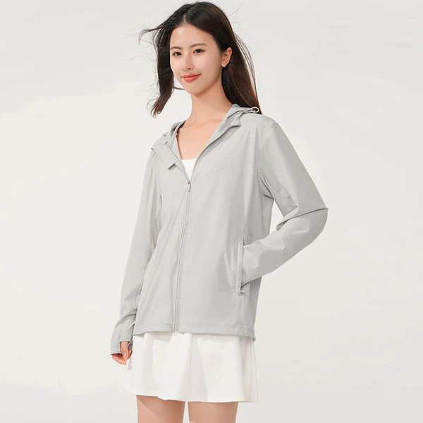 Women's light gray