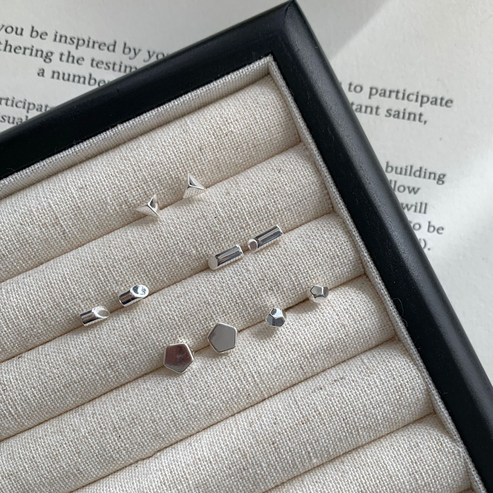 S925純銀不規則基礎款迷你耳釘女簡約韓國ins小眾設計養耳洞耳飾