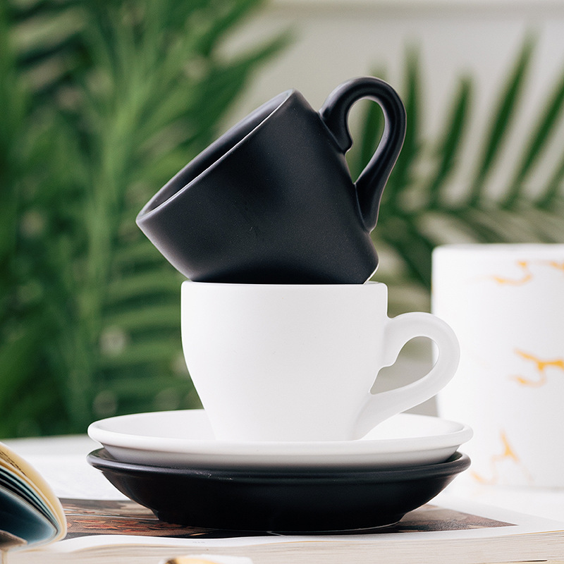高级感フロストコーヒーカップセットセラミックカップコーヒーカップ高颜値黒カップルカップ卸売