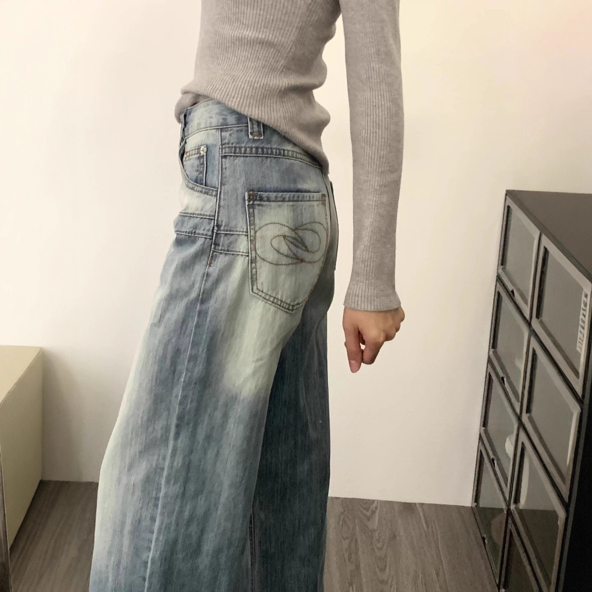 워싱 블루 팬츠