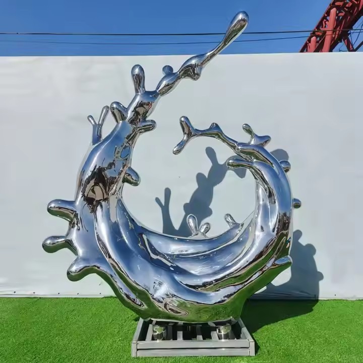 Скульптура капли воды из нержавеющей стали