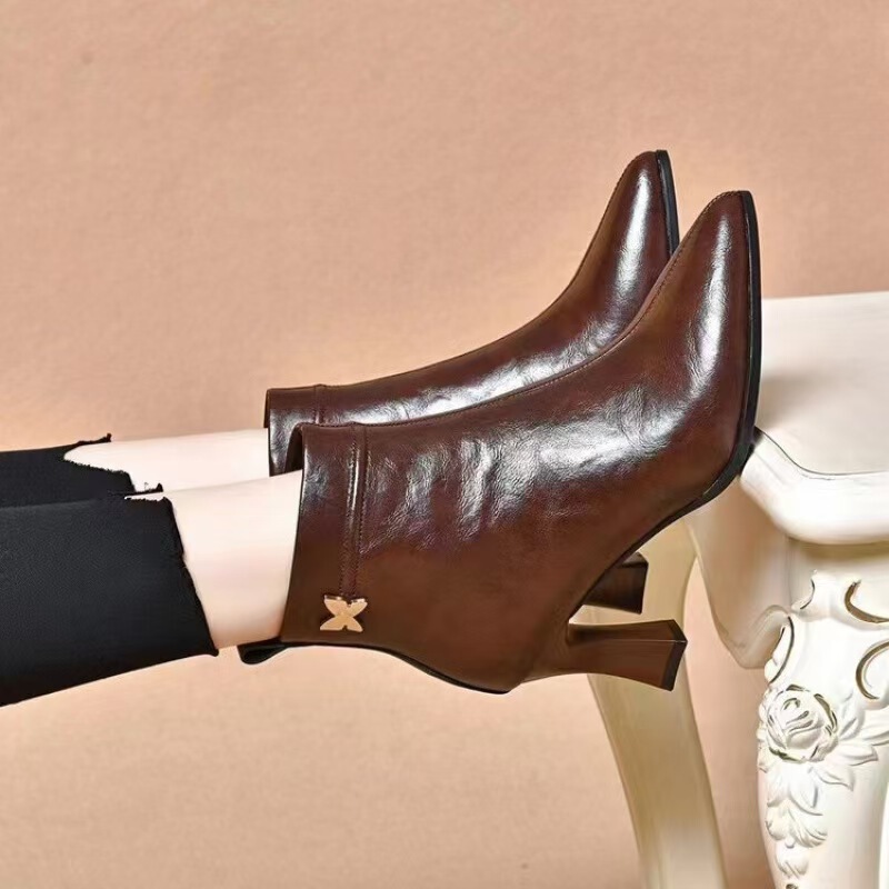 Foreign Trade Cross-Border Autumn and Winter New Leather Women's Boots Fashionable Pointed Toe Hand-Grab Pattern Short Boots Women's Versatile Single Boots High-Heeled Short Boots