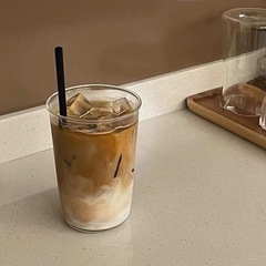 ガラスコーヒーカップ大容量アイスアメリカンラテカップ透明女性高颜値厚い冷たいドリンク水カップ家庭用