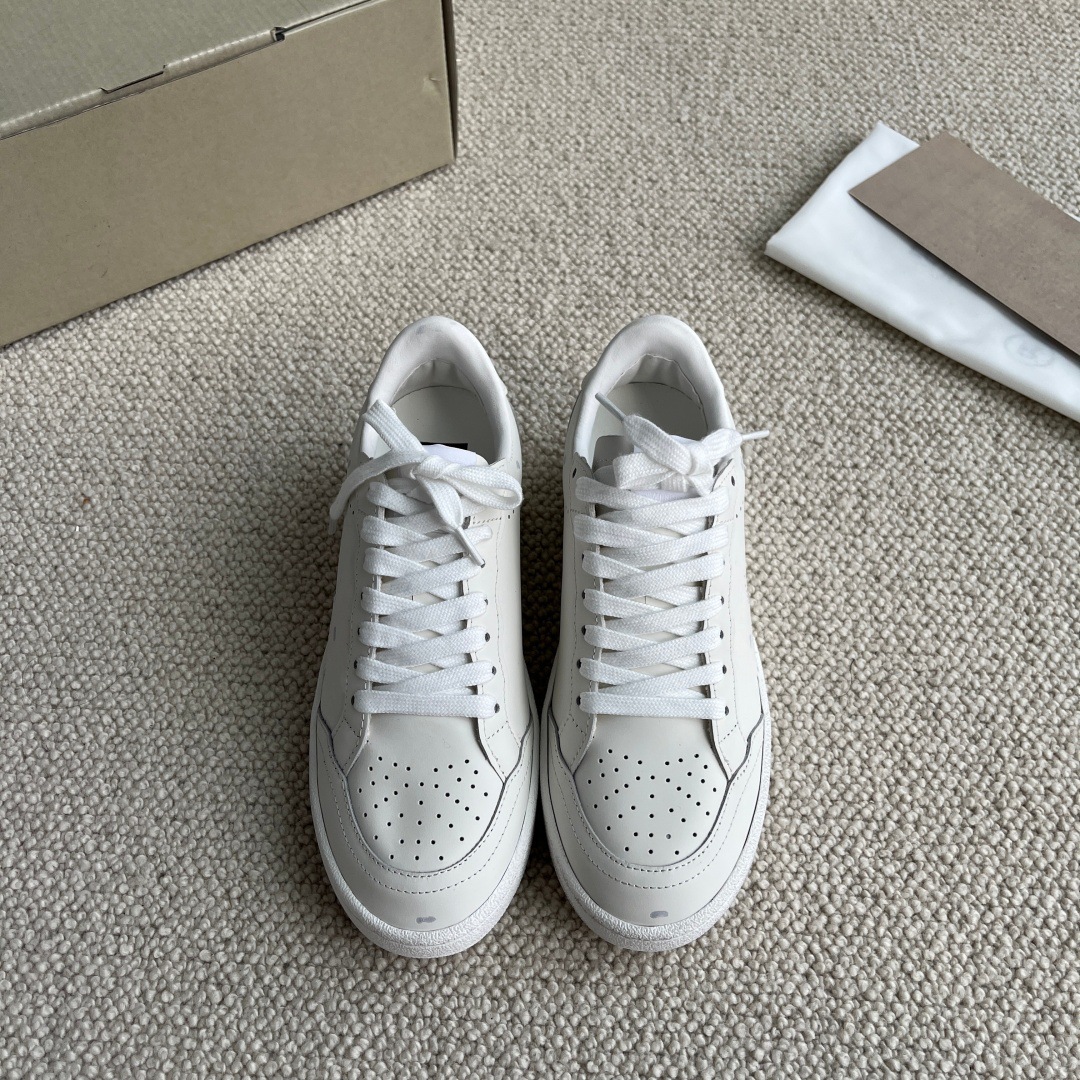 White white star/white tail