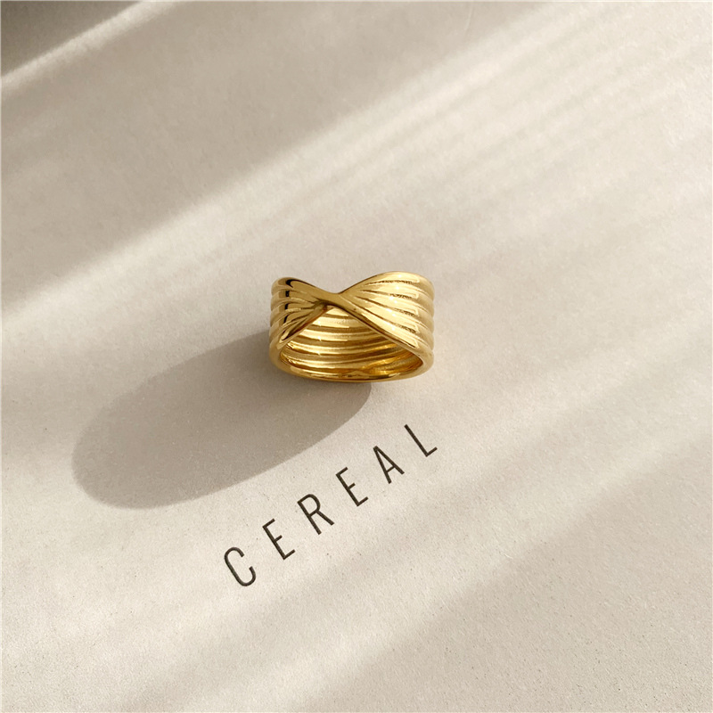 Geometric Pattern Women'S Gender Basic Classic Style Geometric Titanium Steel Plating Inlay Shell 18k Gold Plated Rings