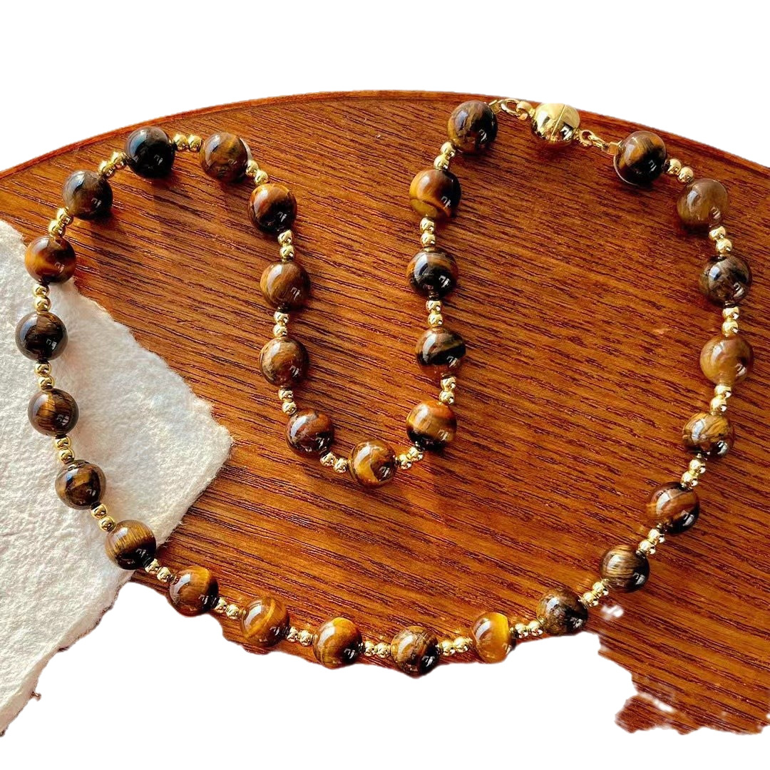 Natural Crystal And Gemstone Charm For Positive Energy And Luck_voghion.com