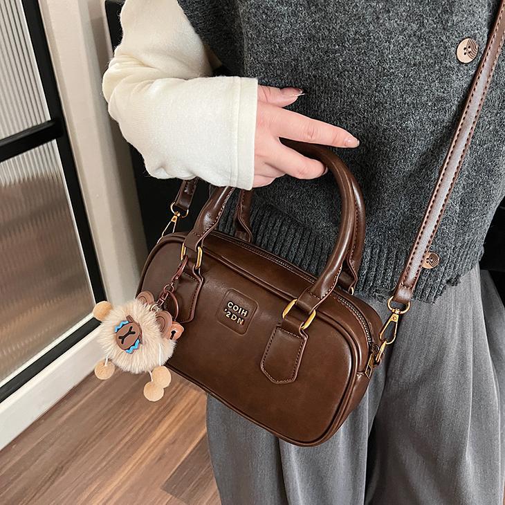Bolsa de almohada retrógrada para mujeres otoño e invierno 2024 nuevo estilo universal bolso de hombro bolso de nicho francés