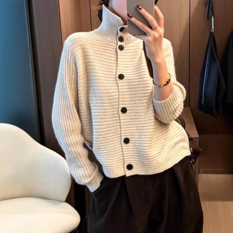 Trendy and Stylish High-Neck Solid Color Loose Knit Cardigan 2025 Autumn/Winter New Buttoned Striped Women's Sweater Trendy and Stylish High-Neck Solid Color Loose Knit Cardigan 2025 Autumn/Winter New Buttoned Striped Women's Sweater