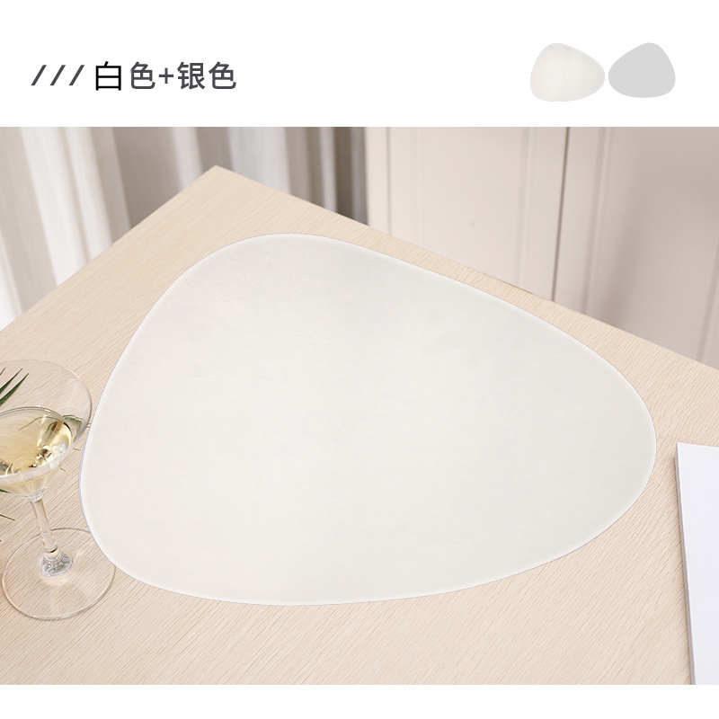 En stock de doble color de doble cara de cuero nórdico mantel impermeable a prueba de aceite de aislamiento térmico antideslizante hogar en forma de gota placemat conjunto