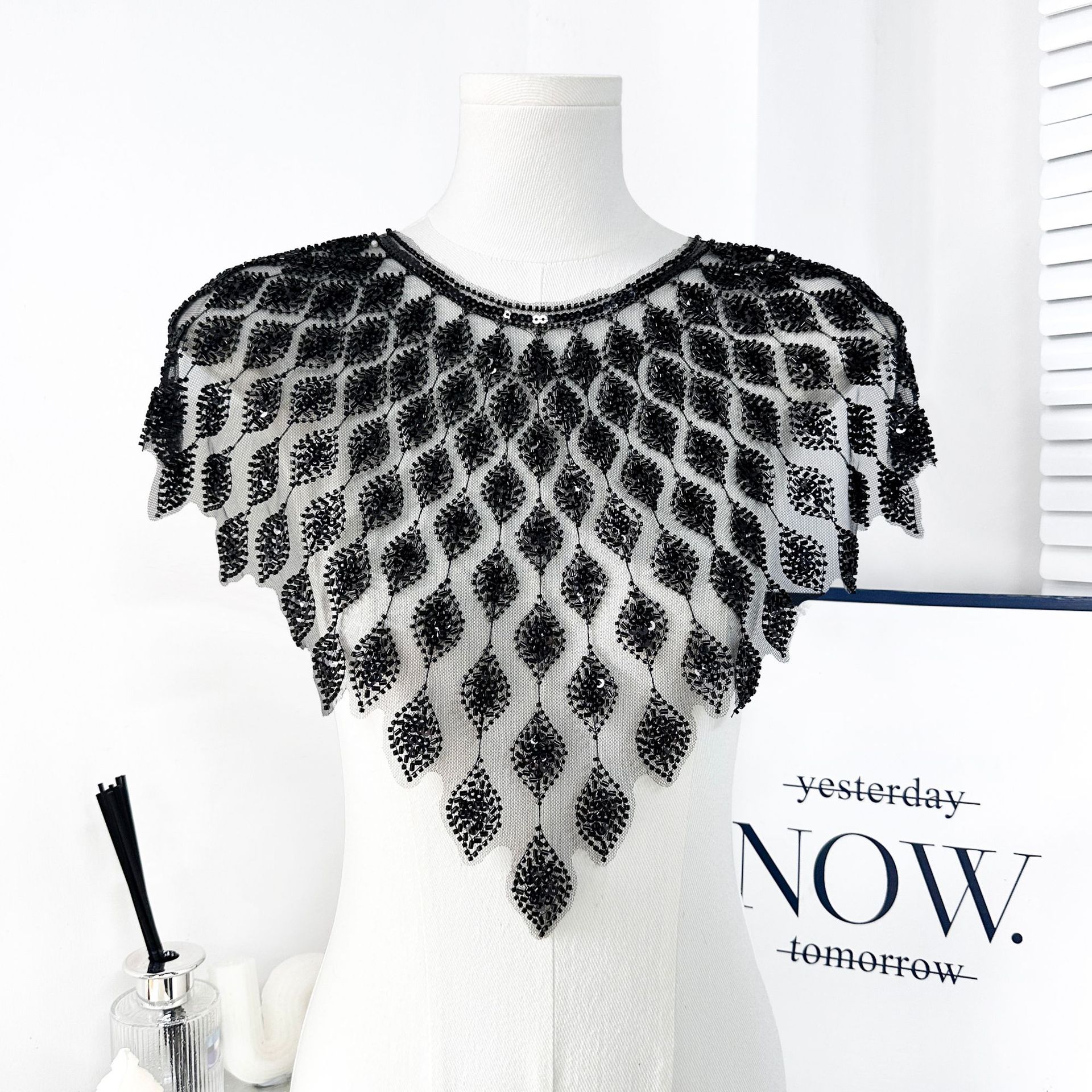 Cuello de encaje hecho a mano de perlas transfronterizas bordado hilo de red DIY accesorios de ropa decoración de vestido de noche cuello de encaje