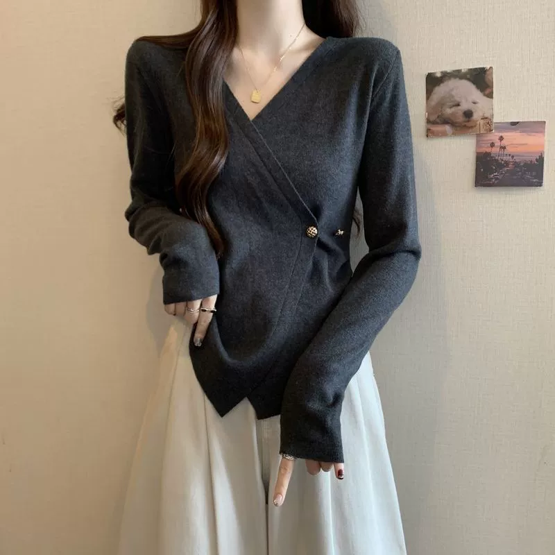 Женская футболка больших размеров с асимметричным v-образным вырезом и длинными рукавами, весенне-осенняя новинка, свободный топ для похудения, закрывающий тело, на правое плечо для женщин