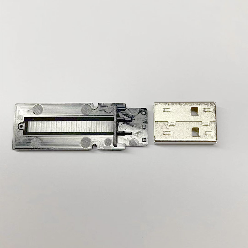 厂家生产塑胶骨架短USB 3.0 UDP 黑胶体 内托G2板 33X14