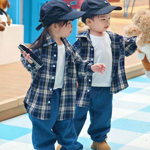 Parent-child outfits autumn clothing boys and girls street riding shirts checkered trendy full print fashionable high-end parent-child mother and son outfits