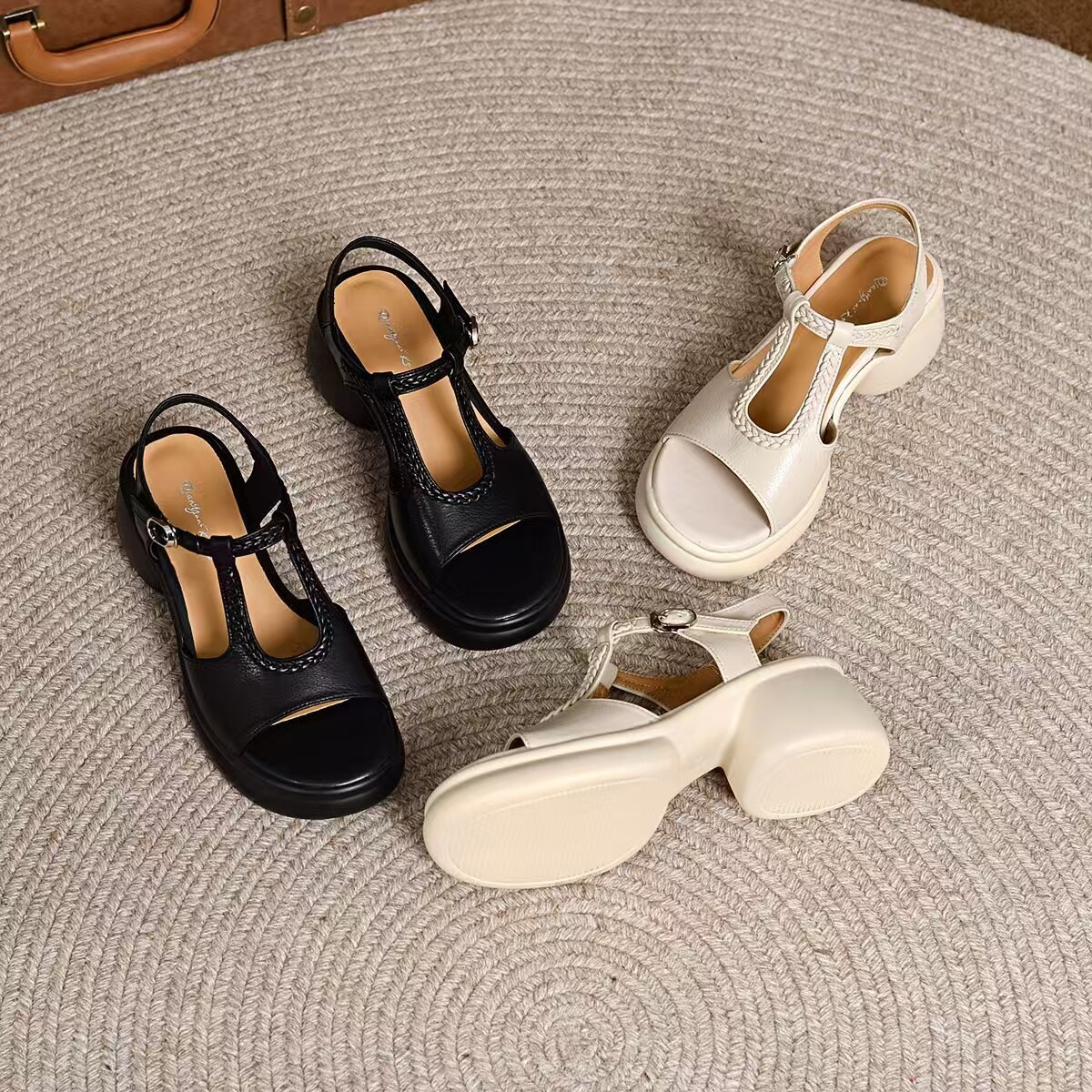 Sandal nữ da thật đế dày gót thô hở mũi chống trượt — màu be chi tiết 9