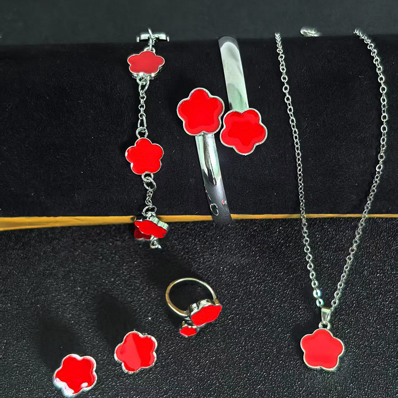 ヨーロッパとアメリカの国境を越えた売れ筋の5枚の花びらの花5点セットネックレスブレスレットブレスレットイヤリングリングヨーロッパとアメリカのエレガントなセット在庫あり|undefined