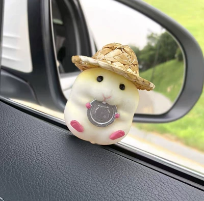 Car Accessories Cute Mouse: Car ornaments - straw-hat-yellow-silver-hamster