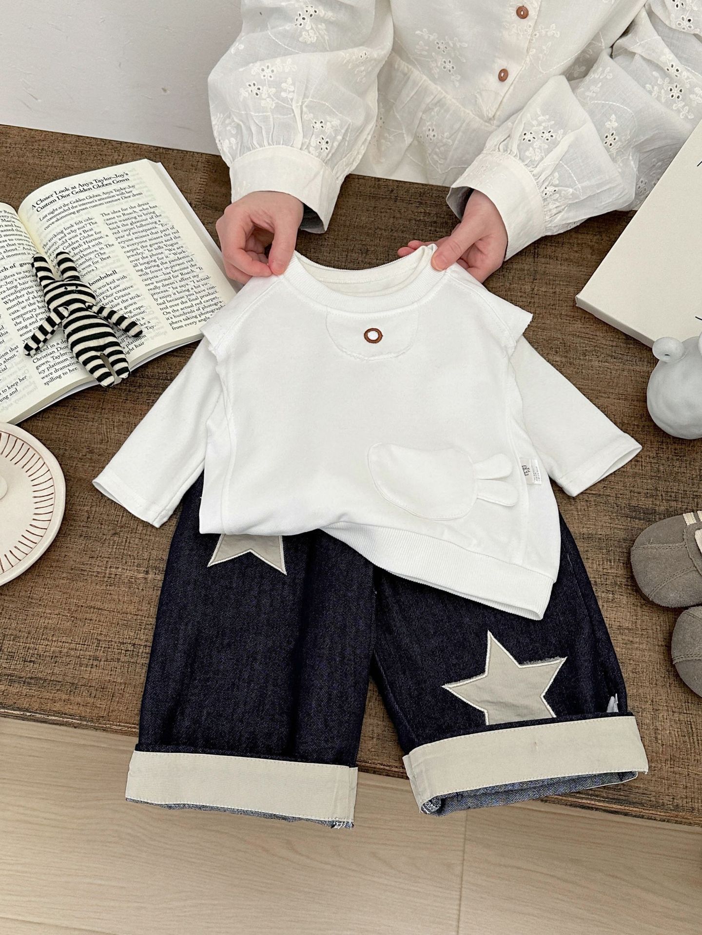 A principios de primavera bebé coreano vestido con chaleco primavera otoño guapo niño plegado con chaleco universal ropa de primavera ropa de bebé ropa exterior