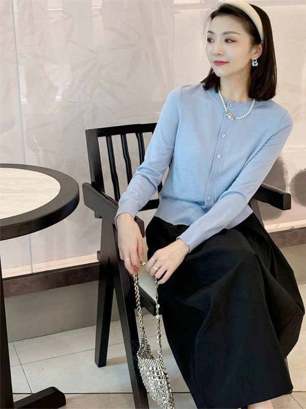 哥家商场同款女装2025秋季新款时尚百搭圆领长袖羊毛针织开衫|undefined
