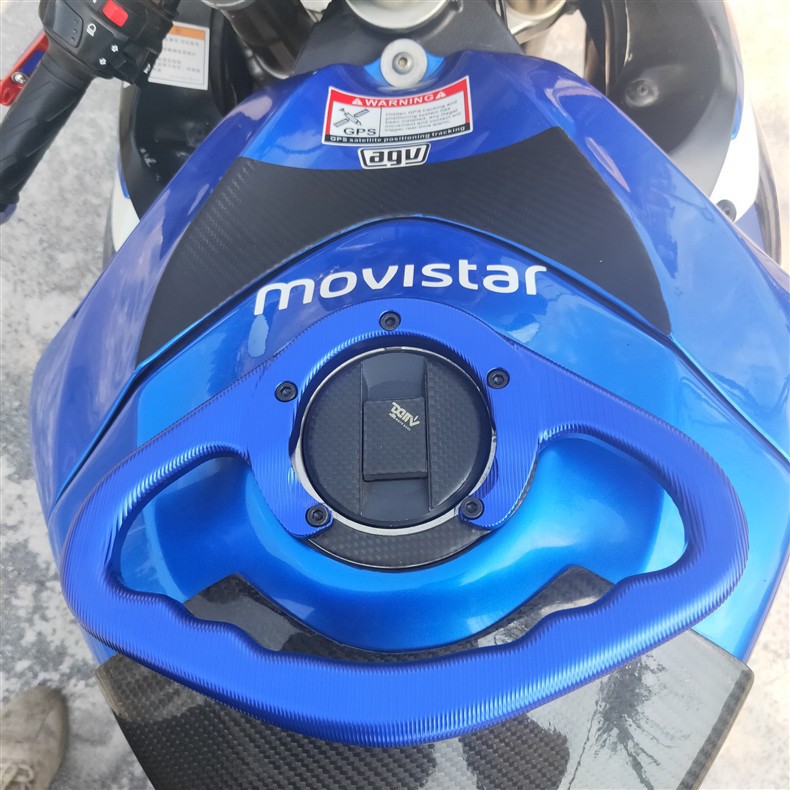 Suitable for Suzuki Gsxr600/750 Small R/Medium R K6/K7/K8/K9 Modified Rear Passenger Fuel Tank Cap Armrest