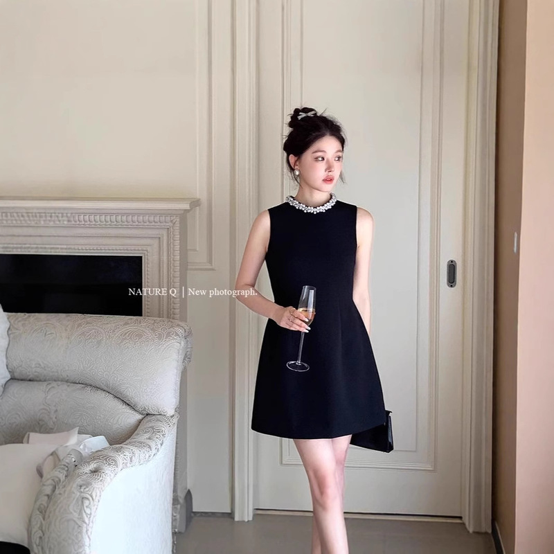 Summer New dress Women's French Handmade Pearl Collar Hepburn Style Elegant Waisted Sleeveless Black Dress
