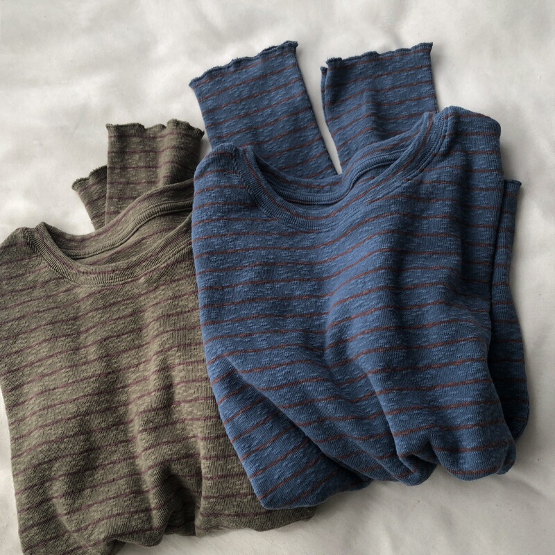 High-Weight Japanese Retro Style Round-Neck T-Shirt with Wave-Edge Trim, Slim-Fit, Versatile Striped Base Shirt for Women High-Weight Japanese Retro Style Round-Neck T-Shirt with Wave-Edge Trim, Slim-Fit, Versatile Striped Base Shirt for Women