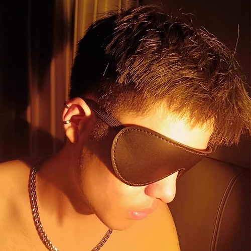 Mask romantic,abstinence-themed men's black sexy sleep eye mask,light-proof sleep mask,athletic leather mask