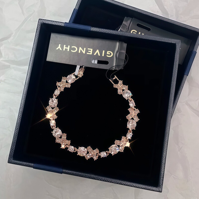 Give Vanxi Square Diamond Clover Butterfly Love Flower Double-Sided Diamond Bracelet Gypsophila Bracelet for Women Light Luxury Give Vanxi Square Diamond Clover Butterfly Love Flower Double-Sided Diamond Bracelet Gypsophila Bracelet for Women Light Luxury