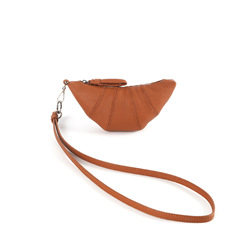 Niche design mini Instagram cow horn bag for men and women, headphone cover with layered cowhide shoulder strap, small wallet for storage, small bag