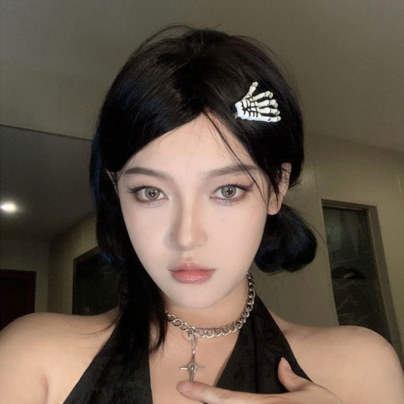 Dark Euro-american Retro Skull Necklace, Niche Personality Halloween Goth Style Diamond Jewelry, Punk Collarbone Chain_voghion.com