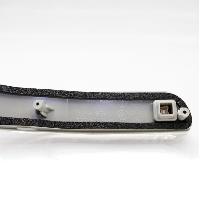 876132P000 is suitable for the 2009-2014 Kia Sorento driver's side LED turn signal side mirror light