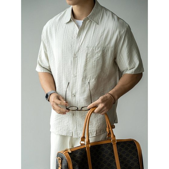 Japanese Lyocell Tencel Pleated Short-sleeved Shirt Men's Spring and Summer 2025 New Vacation Business Casual Shirt