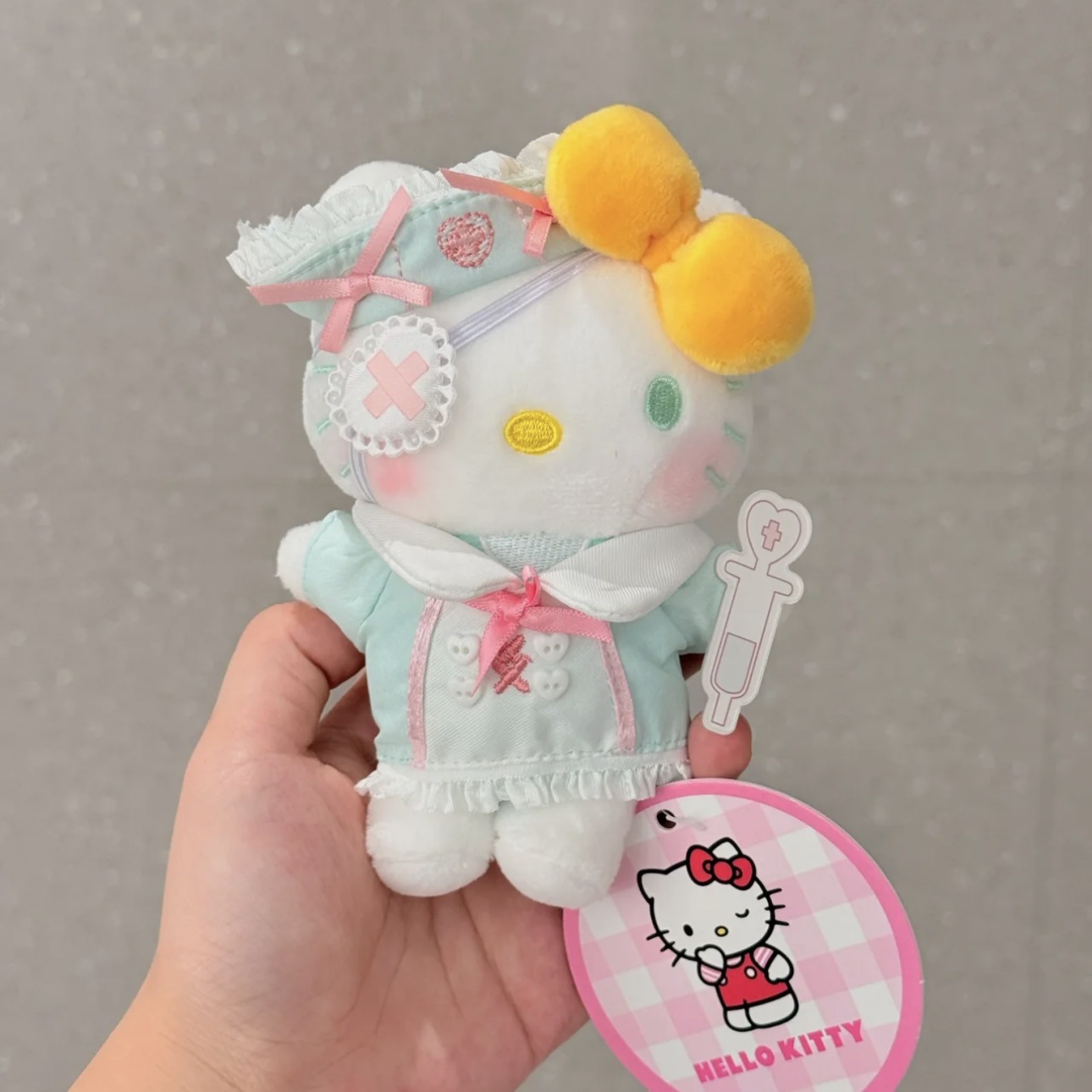 Genuino clásico KT Hello Kitty mochila bolso colgante dibujos animados lindo hellokitty llavero muñeca de felpa mujer
