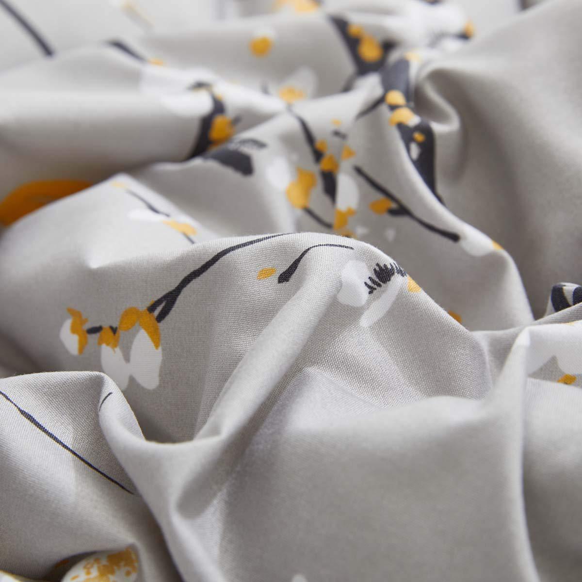 Gray Queen-7 Pieces-07.jpg