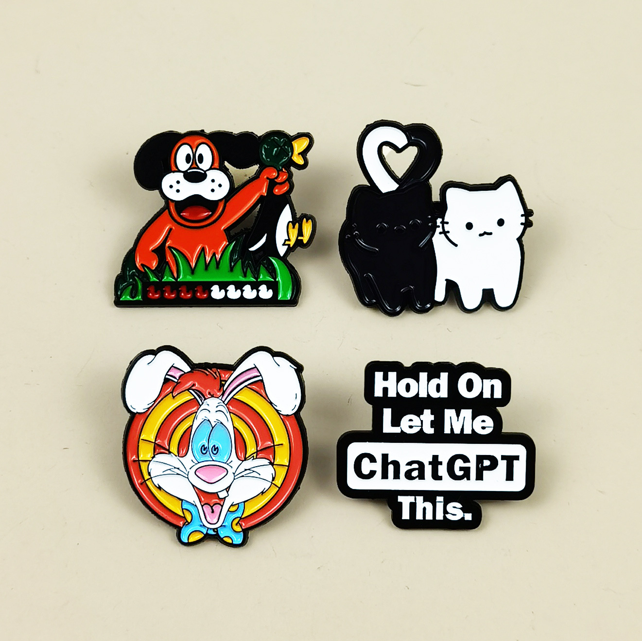 Cute and Funny Rabbit and Puppy Brooches, European and American Cartoon Animal Accessories, English Backpack Clothing Badges, Wholesale in Stock