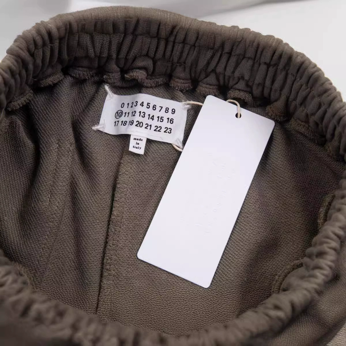 Шорты повседневные (Maison Margiela 24SS Mage MM6) цифровая печать, вышивка, свободный крой