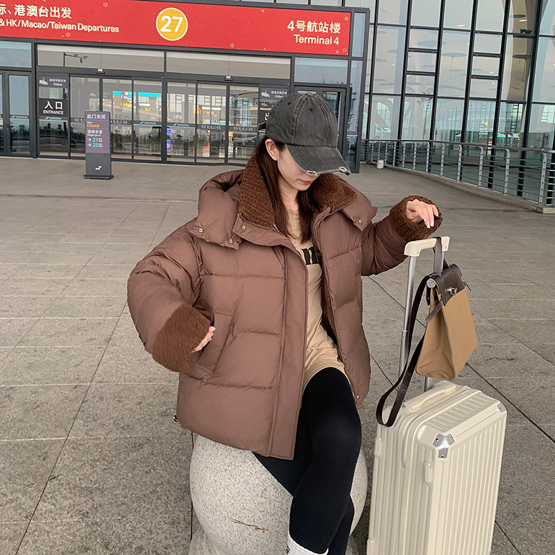 Algodón corto para mujeres 2024 invierno nuevo estilo coreano estilo europeo y americano empalmado plumón chaqueta de algodón de mujer gruesa abrigo de moda