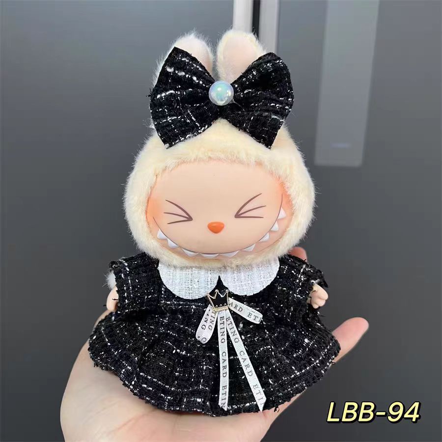 17 cm LABUBU una y dos generaciones de muñecas de polilla universal caja ciega fiesta pequeña falda de viento serie de accesorios de ropa de bebé