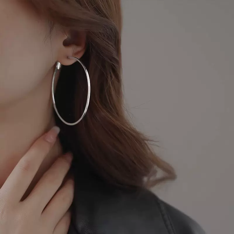 抖音爆款素圈刘亦菲同款素圈圈耳环2025新款爆款高级感轻奢大耳圈