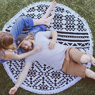 Factory customized soft quick-drying reactive printing round tassel microfiber polyester beach towel bath towel