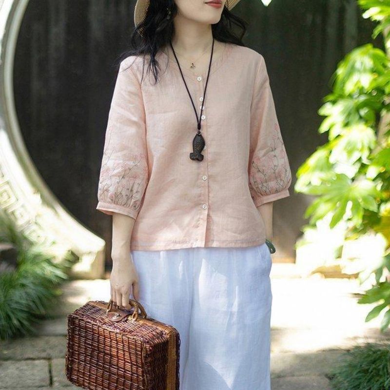 Artistic Retro Cotton and Linen Embroidered Three-Quarter Sleeve Shirt for Women, Summer High-End Cotton Solid Color Youthful and Elegant Round Neck Top Artistic Retro Cotton and Linen Embroidered Three-Quarter Sleeve Shirt for Women, Summer High-End Cotton Solid Color Youthful and Elegant Round Neck Top