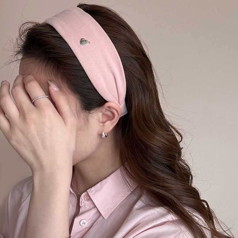 Pink wide-brimmed love fabric headband