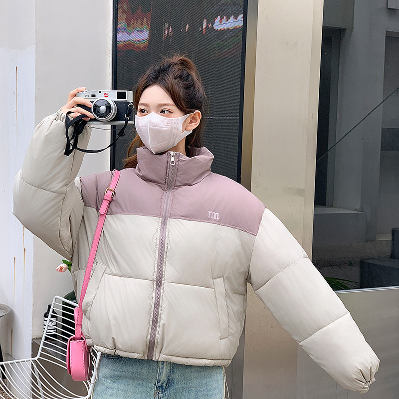 여성을위한 국경 간 한국 스타일 컬러 블록 다운 코튼 코트 2024 새로운 두꺼운 빵 코트 작은 짧은 겨울 코트
