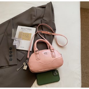 Perseguir la excelencia, un bolso femenino dedicado a las mujeres elegantes