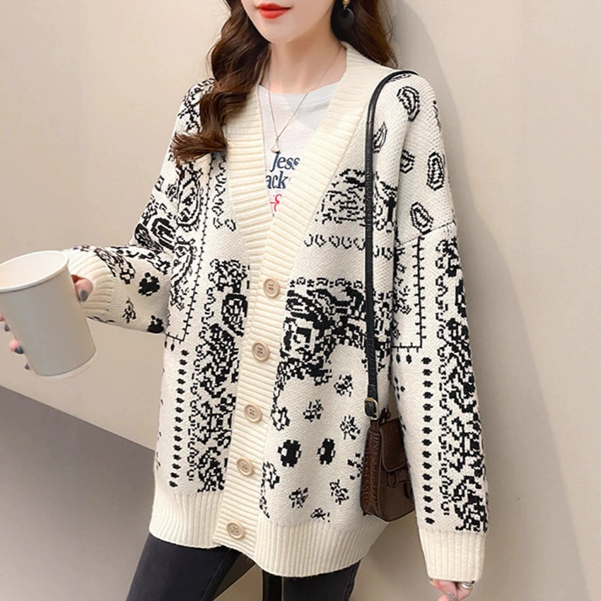 Японский и корейский жаккардовый свитер средней длины с v-образным вырезом и цветными блоками для женщин, новый осенне-зимний свободный модный универсальный вязаный кардиган для ленивых