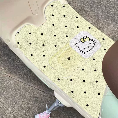 Dropshipping available. Cute cartoon polka dot Universal Foot Pad