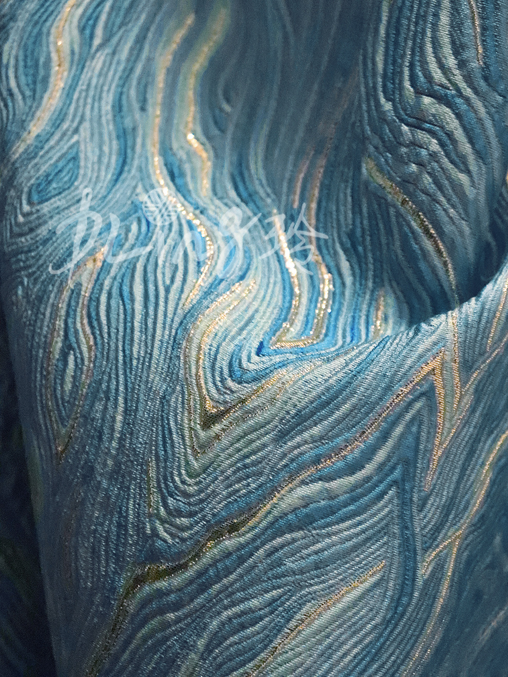 金丝立体流水蓝色 流水肌理双面提花闪光泽布料 服装设计师垒德株