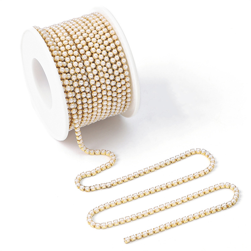 Off-white pearls with gold base