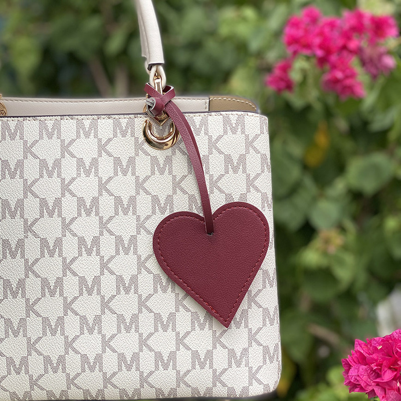 Cross-Border New H Brand Peach Heart Bag Charm Heart-Shaped Keychain Accessory Heart-Shaped Ornament Pu Leather Pendant