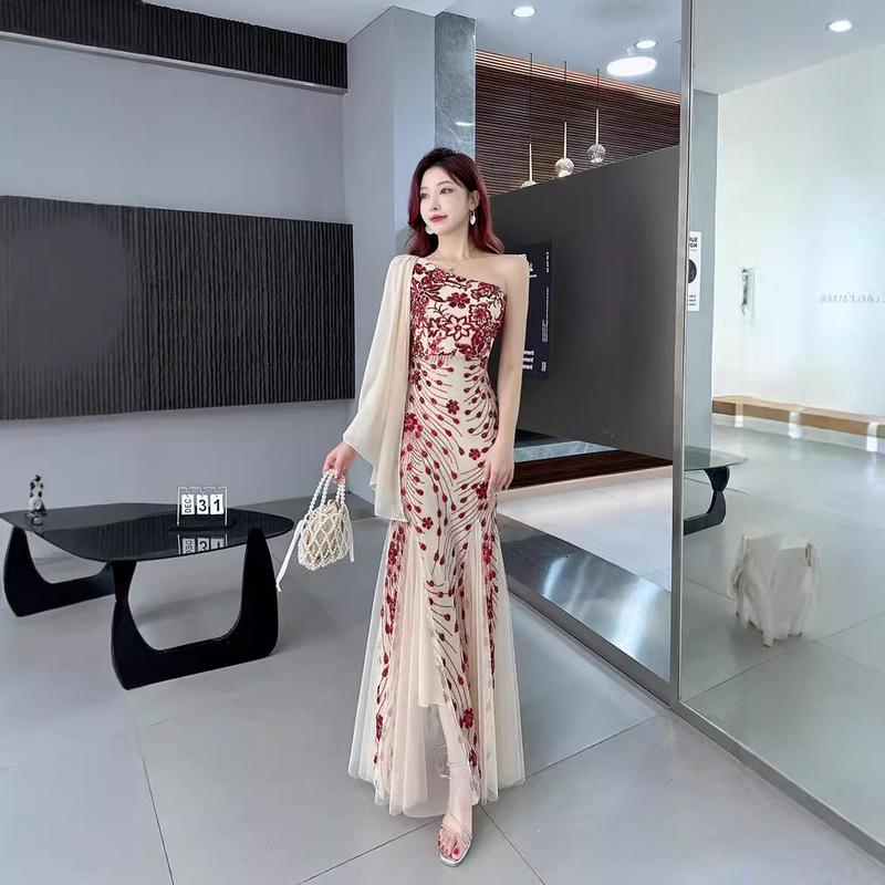 2110 Cross-Border Foreign Trade Korean Style Women's Clothing for Banquets, Noble and Elegant One-Shoulder Fishtail Toast Dress, Evening Host Long Dress 2110 Cross-Border Foreign Trade Korean Style Women's Clothing for Banquets, Noble and Elegant One-Shoulder Fishtail Toast Dress, Evening Host Long Dress